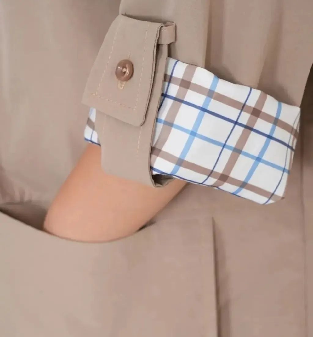 بارونی کوتاه کلاهدار