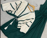 😍کمر سارافون همگی به جای کمربند کش میخوره مثل کمر این دو غیرژورنال😍